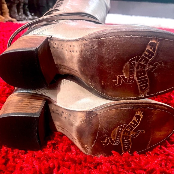 Freebird boots - COALS - stone brand new. Never worn size 8 no longer made - Picture 5 of 9